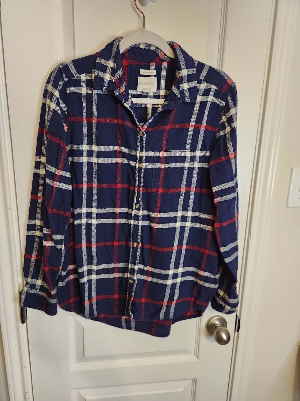 American Eagle Outfitters Soft Boyfriend Fit Plaid Flannel Shirt